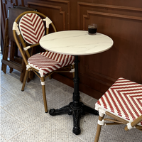 Chaise en rotin personnalisée pour l'extérieur, style rétro français, pour café, jardin, restaurant d'inspiration asiatique du Sud-Est, idéale pour les influenceurs