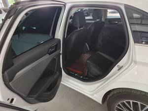 รถยนต์มือสอง Volkswagen Sagitar 280TSI 1.4T <span class=keywords><strong>Turbo</strong></span> ปี <span class=keywords><strong>2021</strong></span>, มาตรฐานยูโร 6, พวงมาลัยซ้าย, ไมล์น้อย, รถซีดาน 5 ที่นั่ง, จัดส่งทั่วโลกได้ - Product Image 4