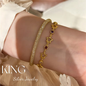 กำไลข้อมือรูปดาว King Silver Jewelry รุ่น S925 เงินแท้ชุบทอง ประดับคริสตัลรูปดาวห้าแฉก เหมาะสำหรับทุกเพศทุกวัย สวมใส่ได้ทุกวัน - Product Image 4