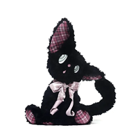 Peluche Chat Noir de la Série Custom Listening avec Nœud Rose et Détails à Carreaux