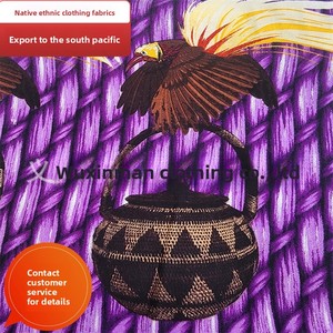 Vêtements de style ethnique des îles du Pacifique Sud (Samoa, Tonga, Samoa des Salomon) en tissu brocart lourd à motifs abstraits et géométriques - Product Image 5