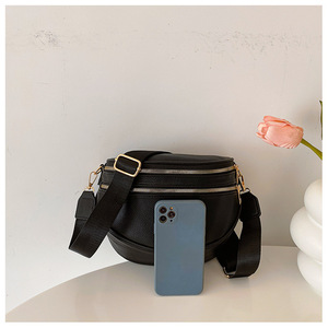 <span class=keywords><strong>Bolso</strong></span> cruzado de cuero PU para mujer 2025 con <span class=keywords><strong>correa</strong></span> <span class=keywords><strong>intercambiable</strong></span> ancha, <span class=keywords><strong>bolso</strong></span> de pecho de PU, riñonera grande de cuero - Product Image 4