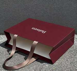 Sacs en papier de luxe personnalisés avec logo imprimé pour petites entreprises, idéaux pour l'emballage de vêtements et de cosmétiques, avec poignées – Offre Spéciale - Product Image 3