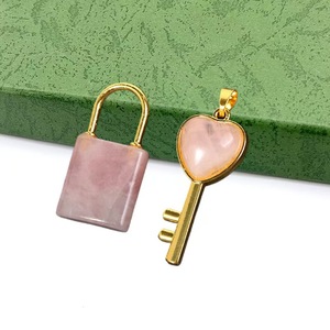 Cadena con Colgante de Corazón de Cristal Natural, Llave de Corazón de Cristal, Pieza Tallada de <span class=keywords><strong>Piedra</strong></span> Natural con Candado para Parejas - Product Image 5