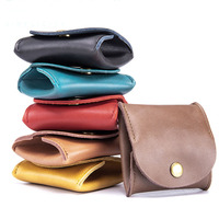 Porte-monnaie miniature en cuir véritable Crazy Horse vintage unisexe fait main, avec bouton de fermeture, pochette de rangement pour cartes, pochette portable pour la monnaie de voyage