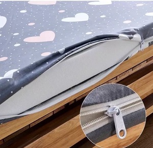 Coussins sur mesure durables et de haute densité pour canapé et matelas, design moderne épais et rigide pour chambre à coucher - Product Image 5