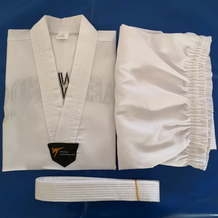 Martial arts manufacturer taekwondo uniform with custom logo