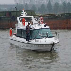 Yacht de sport de luxe en fibre de verre de 9,5 m (31,2 pieds) avec <span class=keywords><strong>console</strong></span> centrale, pour la pêche, la croisière, les excursions et la navigation rapide, capacité de 12 à 18 <span class=keywords><strong>personnes</strong></span> - Product Image 1