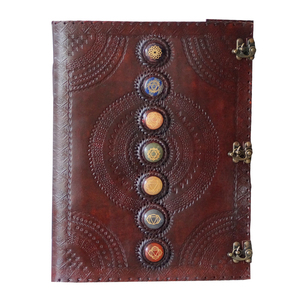 सात चक्र पत्थर एम्बेडेड स्केच पुस्तिका जर्नल हस्तनिर्मित वास्तविक चमड़े की नोटबुक या डायरी को 3 प्राचीन पीतल के साथ रखा गया - Product Image 1