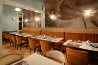 Ensemble table et chaises de restaurant en marbre blanc et noir avec canapé à assise en cuir pour hôtels, restaurants, salles à manger, bars à domicile