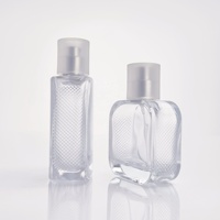 Flacons de parfum en verre vides personnalisés 50ml 100ml Contenants transparents rechargeables avec pulvérisateur Impression couleur Emballage de parfum OEM ODM