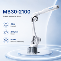 Bras robotisé industriel FOBOT MB20-2100 à 6 axes, portée de 2100 mm, solution de chargement intégrée par Expert SI