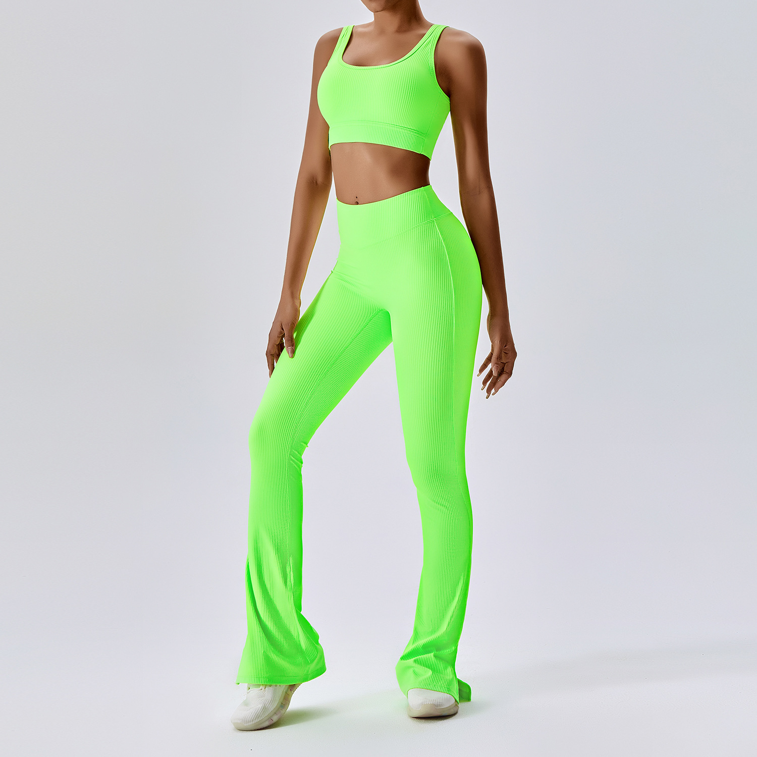 สีเขียว