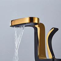 Robinet de lavabo chaud et froid au design artistique mitigeur de baignoire cascade à poignée unique