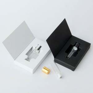 Flacon de parfum en verre carré de 5 ml avec boîte, pack d'essai d'huiles essentielles, transparent ou couleur personnalisée - Product Image 3