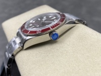 Montre mécanique étanche de super qualité 39 mm, mouvement ZF factory 2824, montre de plongée rouge 316, bracelet Jubilee 11,7 mm