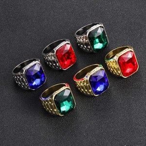 แหวนฮิปฮอปผู้ชายสีแดงทับทิม เรียบง่ายแต่มีสไตล์ อุปกรณ์เสริมฮิปฮอปสำหรับผู้ชายสุดเทรนดี้ - Product Image 4