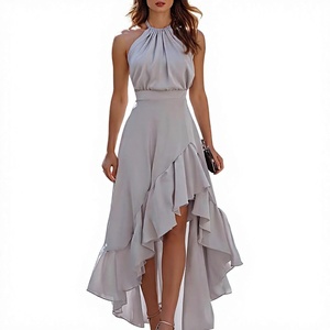 Robe midi grise sans manches à col halter, ourlet asymétrique à volants, en mousseline ajustée, élégante pour les soirées, style été - Product Image 4
