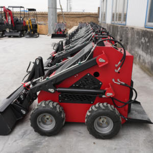 Мини-погрузчик Swift — гибкое поворотное управление и готовность к установке различных навесных устройств - Product Image 3