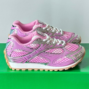 Zapatillas Deportivas de Diseño de Lujo BVO Rosadas 2025 con Líneas Elegantes y Combinación de Estilo Retro para Uso Diario - Product Image 1