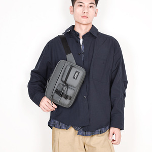 Sac banane étanche pour homme et femme, sacoche de ceinture tendance pour activités de plein air avec fermeture éclair et sangle réglable - Product Image 6
