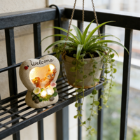 Solarbetriebene Herz-Gartenlaterne, Niedliche Hasen- und Vogel-Figur, Handgefertigte Harz-Außendekoration für die Terrasse