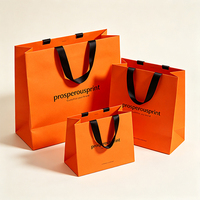 Sacs de luxe personnalisés pour vêtements, sacs cadeaux roses, sacs en papier pour le shopping avec poignées pour vêtements