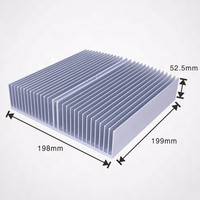 Boîtier d'extrusion d'aluminium Dongguan anodisé 6063 Profils d'ampoules de dissipateurs de chaleur carrés Lampes LED étanches pour ordinateur Armoires CNC