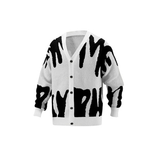 Pull à empiècements noir et blanc, nouvelle arrivée 2025 |   Tricots aux motifs uniques, tailles plus disponibles pour le streetwear - Product Image 4