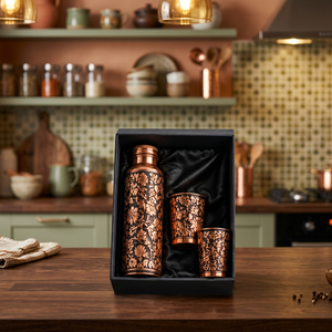 Juego de Botella de Agua de Cobre Hecha a Mano con 2 Tazas, Grabado Floral, Portátil, en Caja de Regalo, Regalo Empresarial - Product Image 1