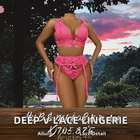Lingerie sexy en trois pièces avec jarretière, design profond en V, exposant les hanches, élégante décoration en dentelle, matière en spandex/nylon, contrôle moyen