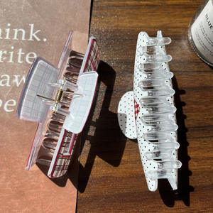 Nueva Pinza de Pelo Acrílica con Estampado de Lunares y Corazones, Estilo Moderno, Pinza Cuadrada con Diseño de Amor Dulce, Pinza de Pelo Tipo Tiburón para Salir - Product Image 3