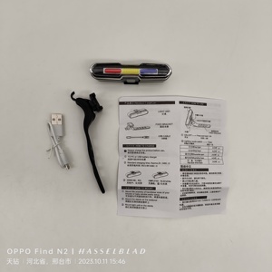 Ultra-lumineux LED trois couleurs USB charge batterie avertissement de sécurité <span class=keywords><strong>clignotant</strong></span> tube de selle installé feu arrière de <span class=keywords><strong>vélo</strong></span> - Product Image 5