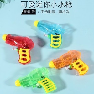 Mini pistola de agua para niños, transparente, de ABS, juguete de verano para jugar al aire libre, color aleatorio, unisex. - Product Image 4