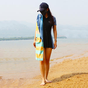 Toalla de playa de microfibra de ante impresa personalizada de secado rápido sin arena con logotipo de estilo turco novedoso para uso en verano hecha de gamuza - Product Image 6