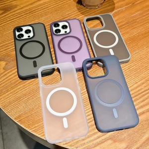 Prix de gros de l'étui Magetic pour <span class=keywords><strong>iPhone</strong></span> 14 13 Pro Magnetic PC TPU Hybrid Fast Charging Case pour <span class=keywords><strong>iPhone</strong></span> 15 Pro max Phone Case - Product Image 3