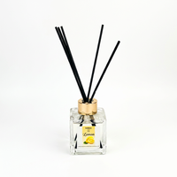 Fleur de lys sans aromathérapie à la flamme, parfum fruité, fragrance florale, coffret cadeau d'huiles essentielles avec diffuseur en rotin