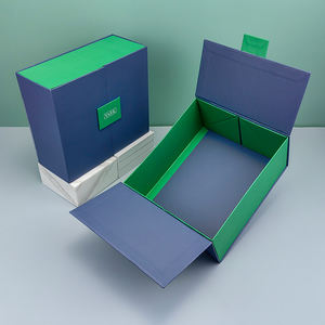 Caja de Cartón Rígido Plegable de Lujo, Embalaje con Cierre Magnético Personalizado, Estampado en Relieve con Lámina Dorada, Materiales Reciclados, Acabado Mate - Product Image 4