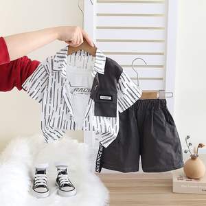 Nouvel ensemble d'été élégant pour garçons : chemise décontractée chic et tendance à manches courtes, vêtements trois pièces pour bébé en coton rayé doux - Product Image 3