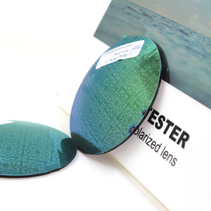 Lunettes de soleil tendance personnalisées OEM/ODM d'usine, revêtement HMC, protection UV400, polarisées, vision simple, polycarbonate vert Saphir, en promotion - Product Image 2