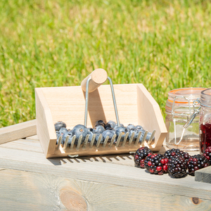 Esschert Design GT114, recolector de bayas de jardín al por mayor, pala de fruta, recolector de madera - Product Image 3