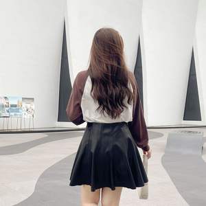 เสื้อยืดแขนยาวพิมพ์ลายสำหรับผู้หญิงไซส์ใหญ่ ทรงหลวม คอกลม แขนยาวเต็มตัว สไตล์ลำลอง - Product Image 4