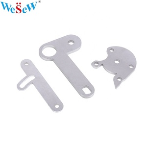 Pièces découpées au laser et pliées sur mesure en tôle d'acier inoxydable 304, accessoires de quincaillerie de précision non standard - Product Image 1