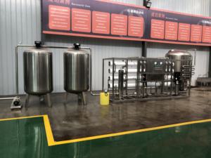 Equipo de producción ADBLUE de alto rendimiento completamente automático, equipo de filtración de agua ultra pura EDI de ósmosis inversa de doble etapa - Product Image 2