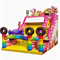 Toboggan gonflable commercial en PVC sur le thème des bonbons et des clowns pour enfants, idéal pour les fêtes de carnaval et la location de parcs de jeux