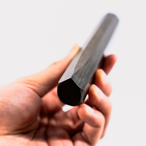 Mango de cuchillo de madera hecho a mano con acabado mate, diseño minimalista para uso en la cocina, material de ébano/madera de hierro/roble. - Product Image 6