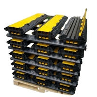 Rampe de protection de câbles extérieure en caoutchouc et plastique, ralentisseur 7 voies, hauteur 30 mm, 10-15 mph, installation sur béton, pré-percée XINYE