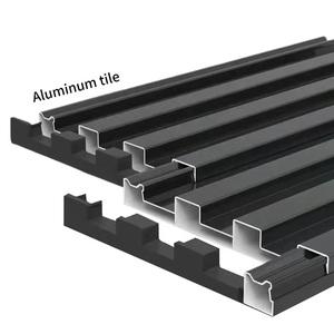 Tôles de <span class=keywords><strong>toiture</strong></span> composites en métal, panneaux de <span class=keywords><strong>toiture</strong></span> en aluminium isolés avec <span class=keywords><strong>mousse</strong></span> de <span class=keywords><strong>polyuréthane</strong></span> haute densité - Product Image 4