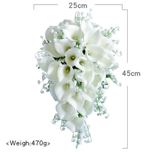 Elegante Ramo de Flores Artificiales con Campanas de Viento |   Ramo de Novia Hecho a Mano con Diseño de Cascada en Forma de Lágrima |   Estilo Clásico - Product Image 2