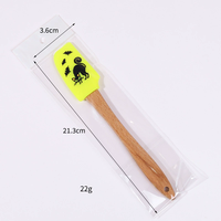 Spatule à crème en silicone de 8,4 pouces résistante à la chaleur pour la décoration de gâteaux et pâtisseries, avec motifs fantôme, chauve-souris, araignée et impression en relief